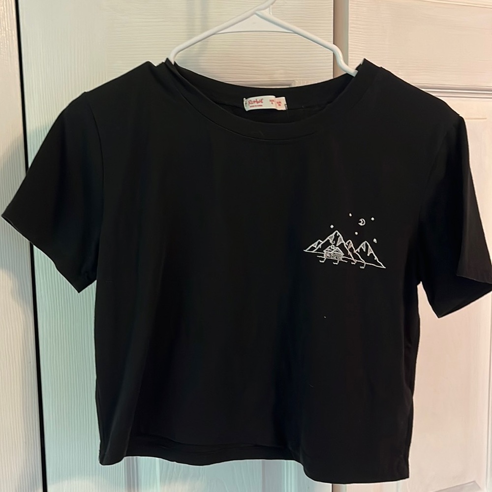 Black embroidered mountain crop top